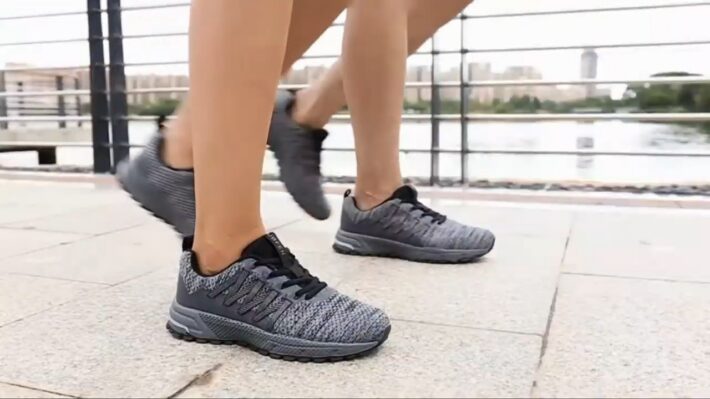 12 Best Women’s Shoes For Walking On Concrete 2023