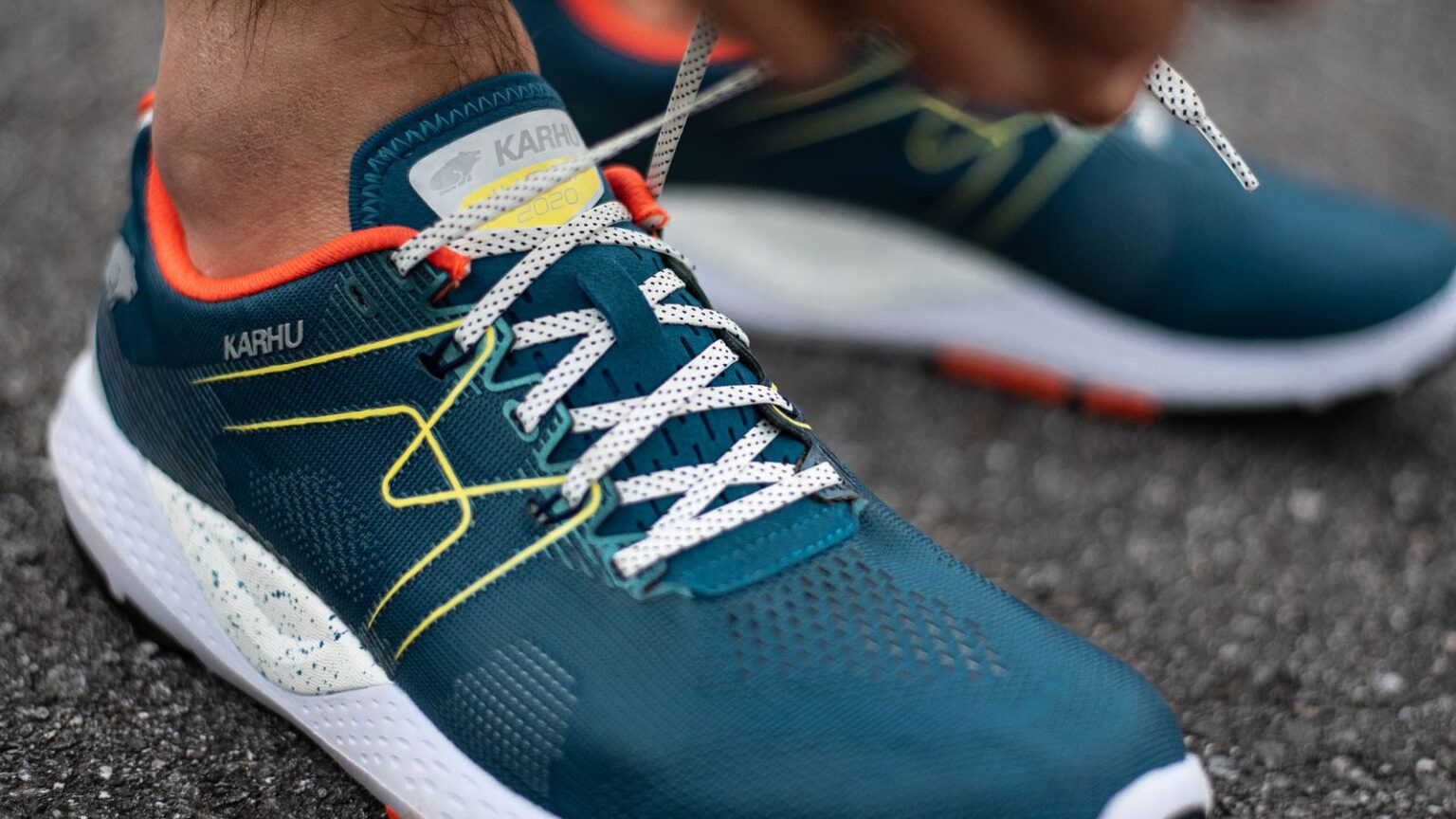 supportive tennis shoes for walking